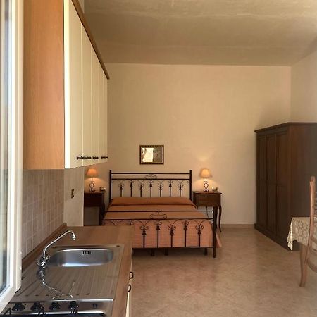 La Rondine Bed And Breakfast Уджано-ла-Кьеза Экстерьер фото