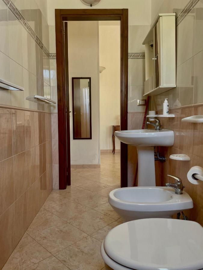 La Rondine Bed And Breakfast Уджано-ла-Кьеза Экстерьер фото
