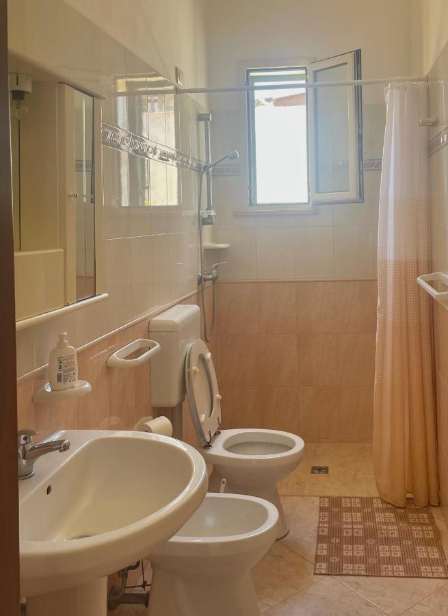 La Rondine Bed And Breakfast Уджано-ла-Кьеза Экстерьер фото