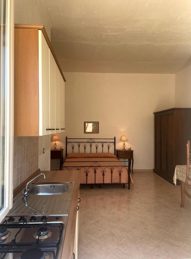 La Rondine Bed And Breakfast Уджано-ла-Кьеза Экстерьер фото